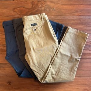 (3) Banana Republic Mens Rapid Movement Khakis 32x32
